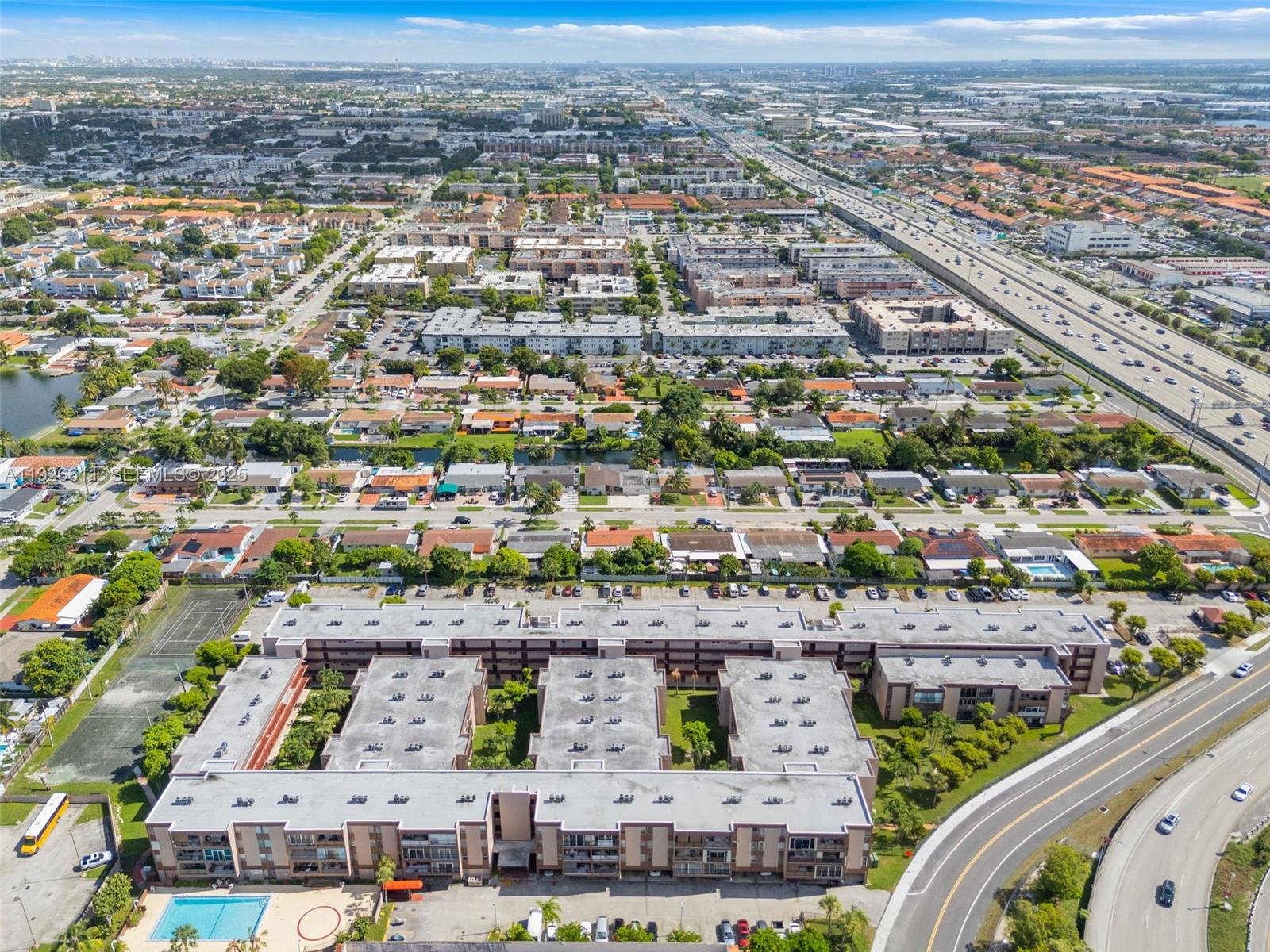 1900 W 68th St #F302 Hialeah, FL 33014