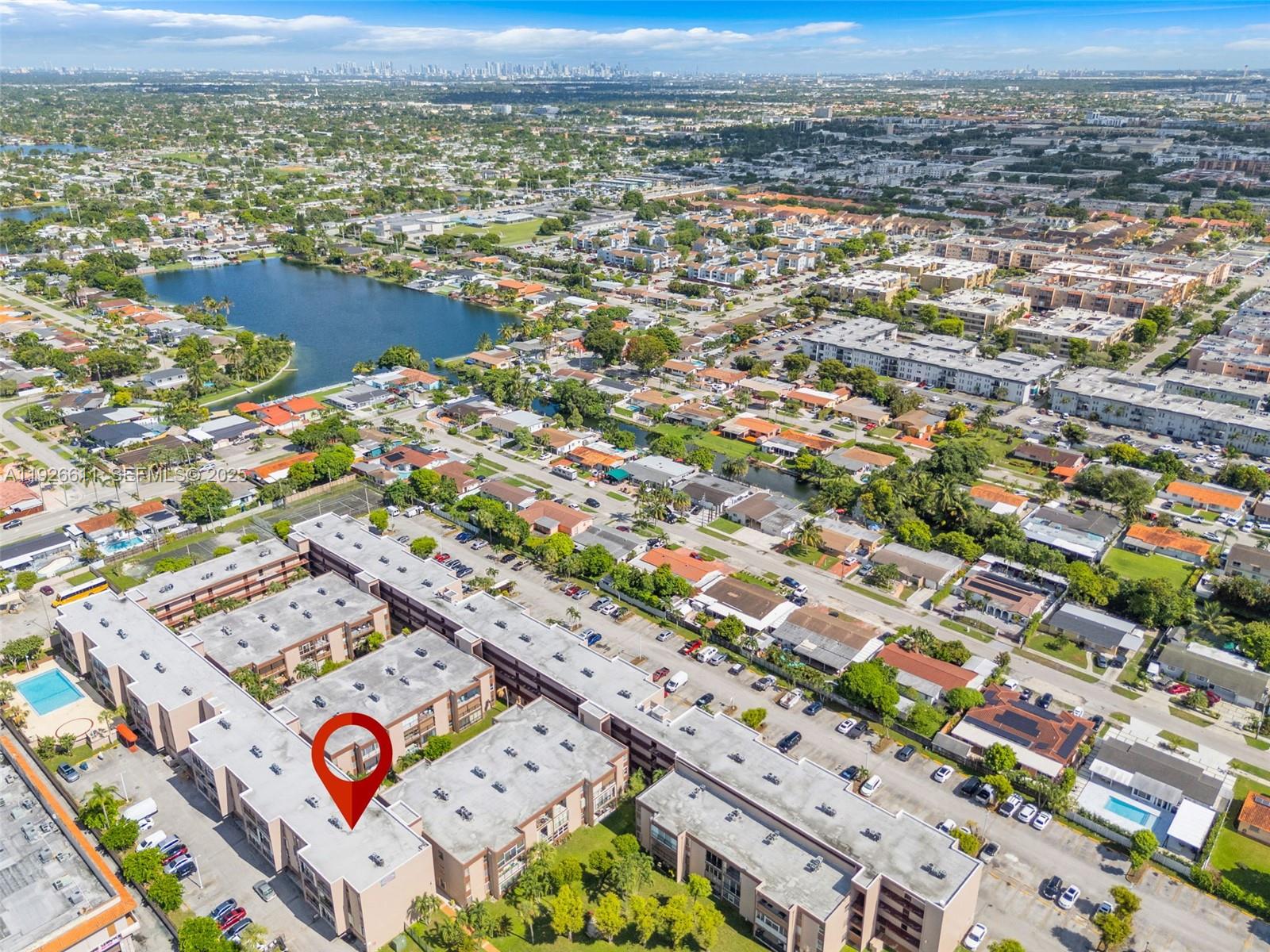 1900 W 68th St #F302 Hialeah, FL 33014