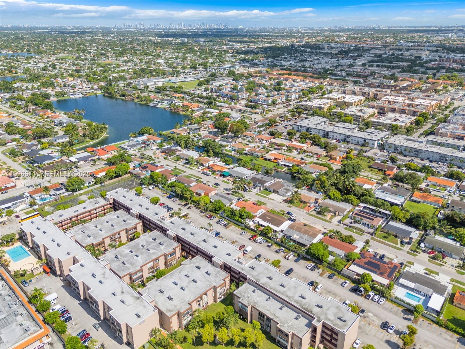 1900 W 68th St #F302 Hialeah, FL 33014