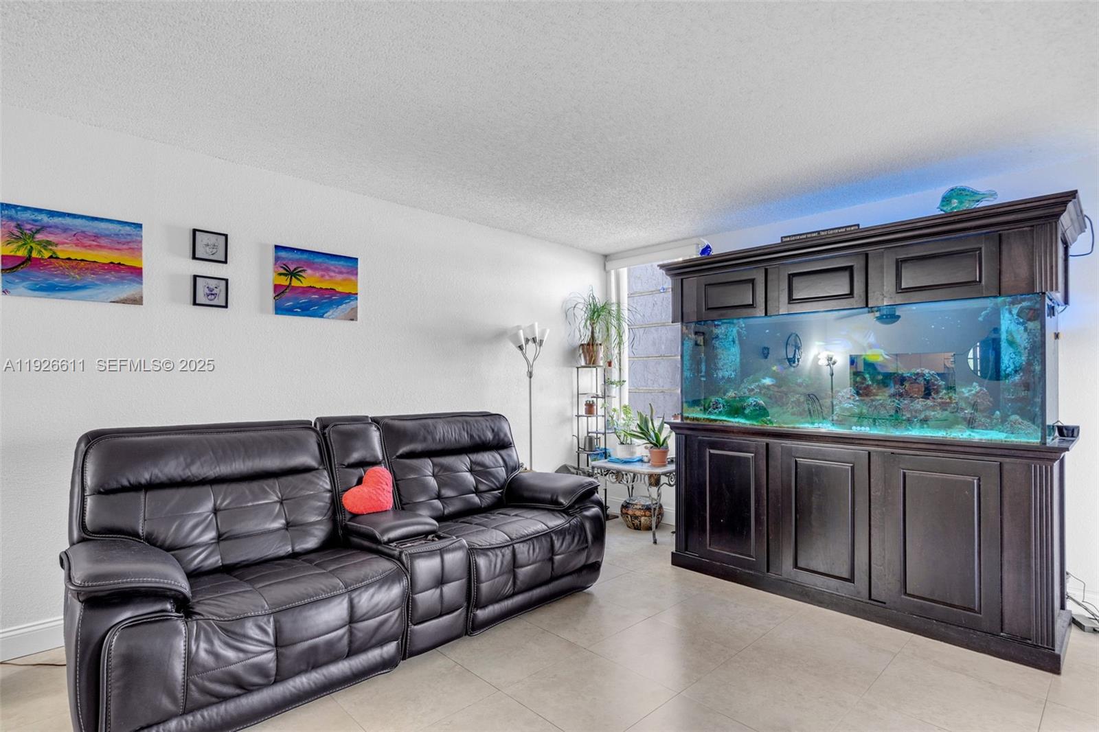 1900 W 68th St #F302 Hialeah, FL 33014