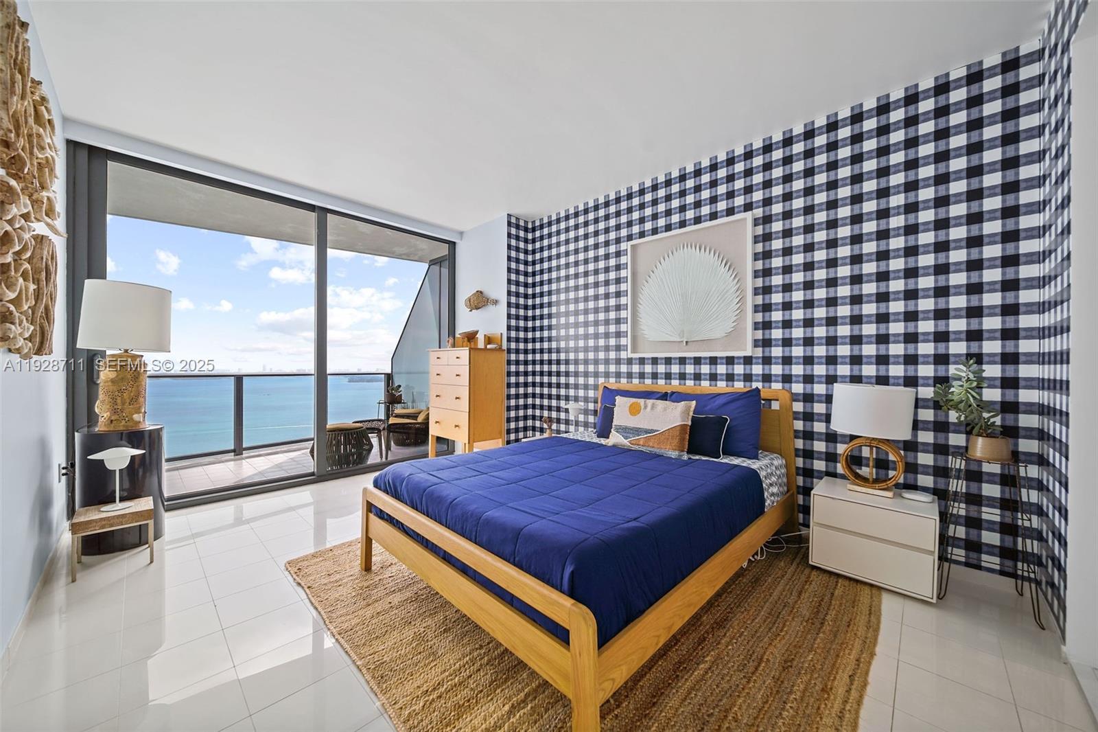 460 NE 28th St #3904 Miami, FL 33137