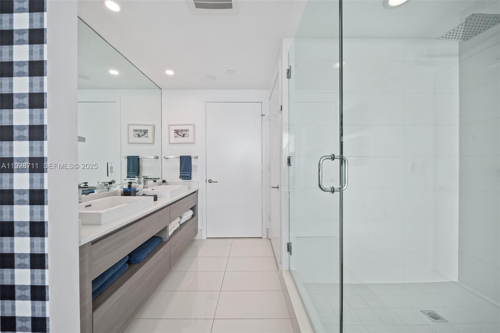 460 NE 28th St #3904 Miami, FL 33137