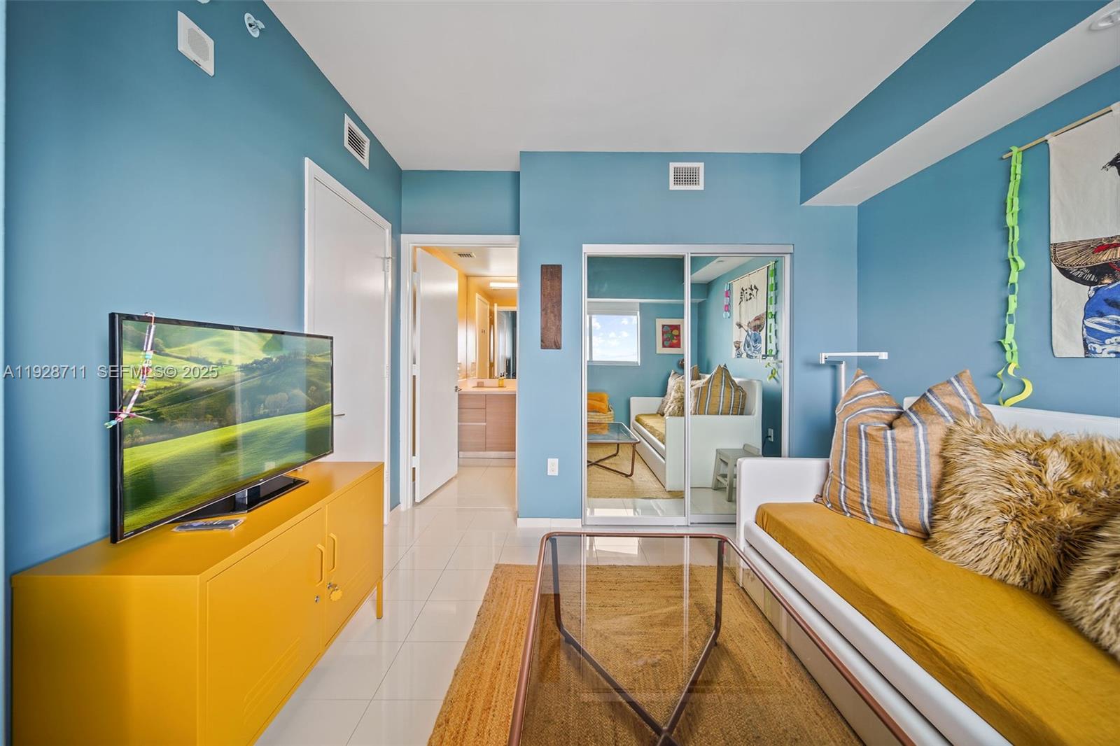 460 NE 28th St #3904 Miami, FL 33137