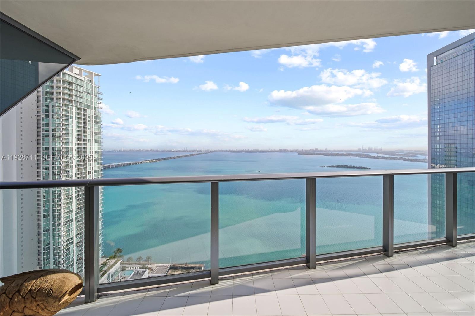 460 NE 28th St #3904 Miami, FL 33137