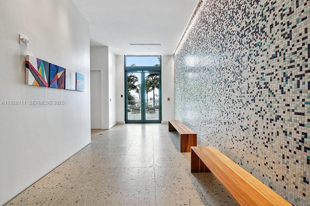 460 NE 28th St #3904 Miami, FL 33137