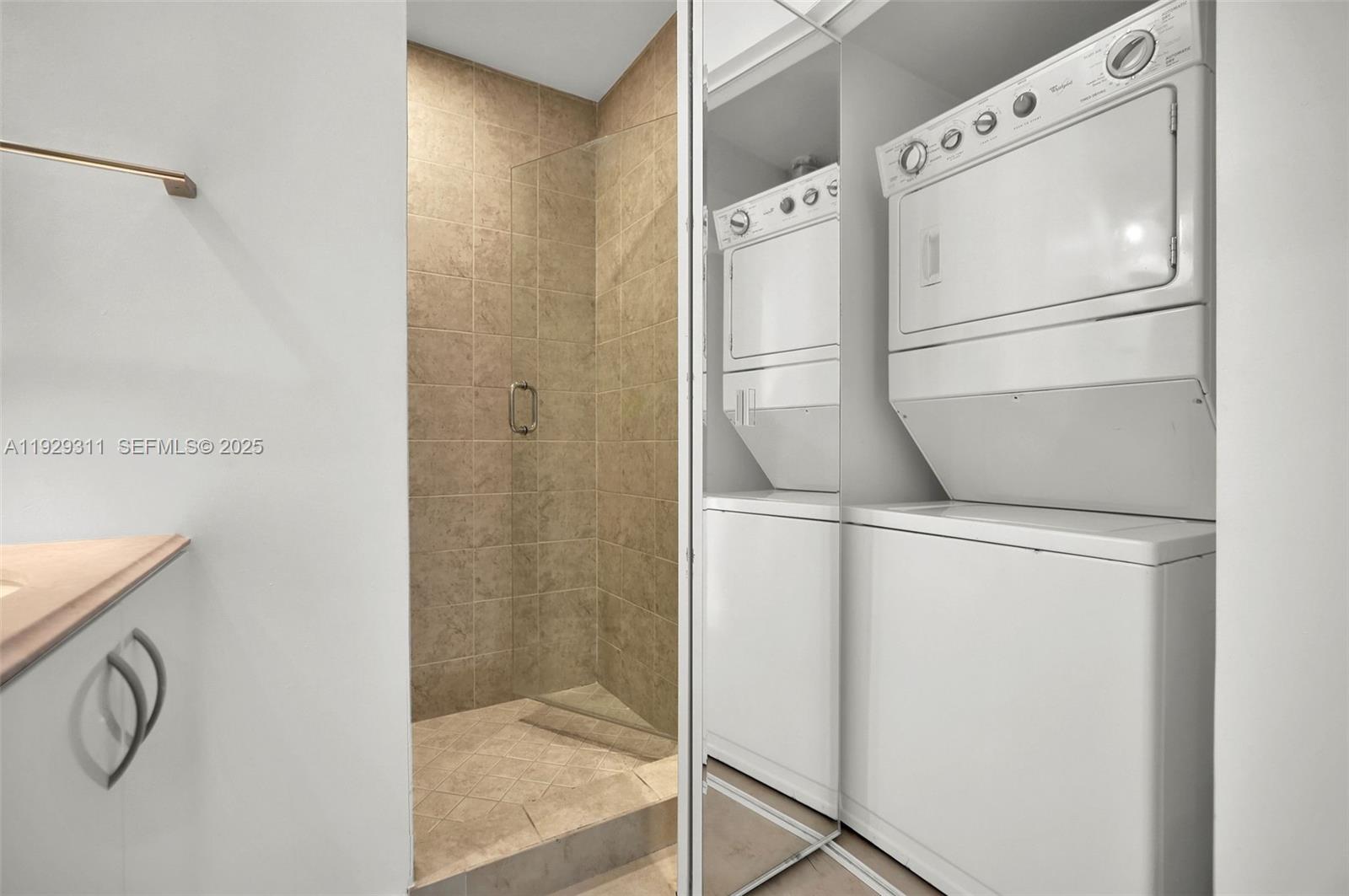 image Infinity at Brickell24