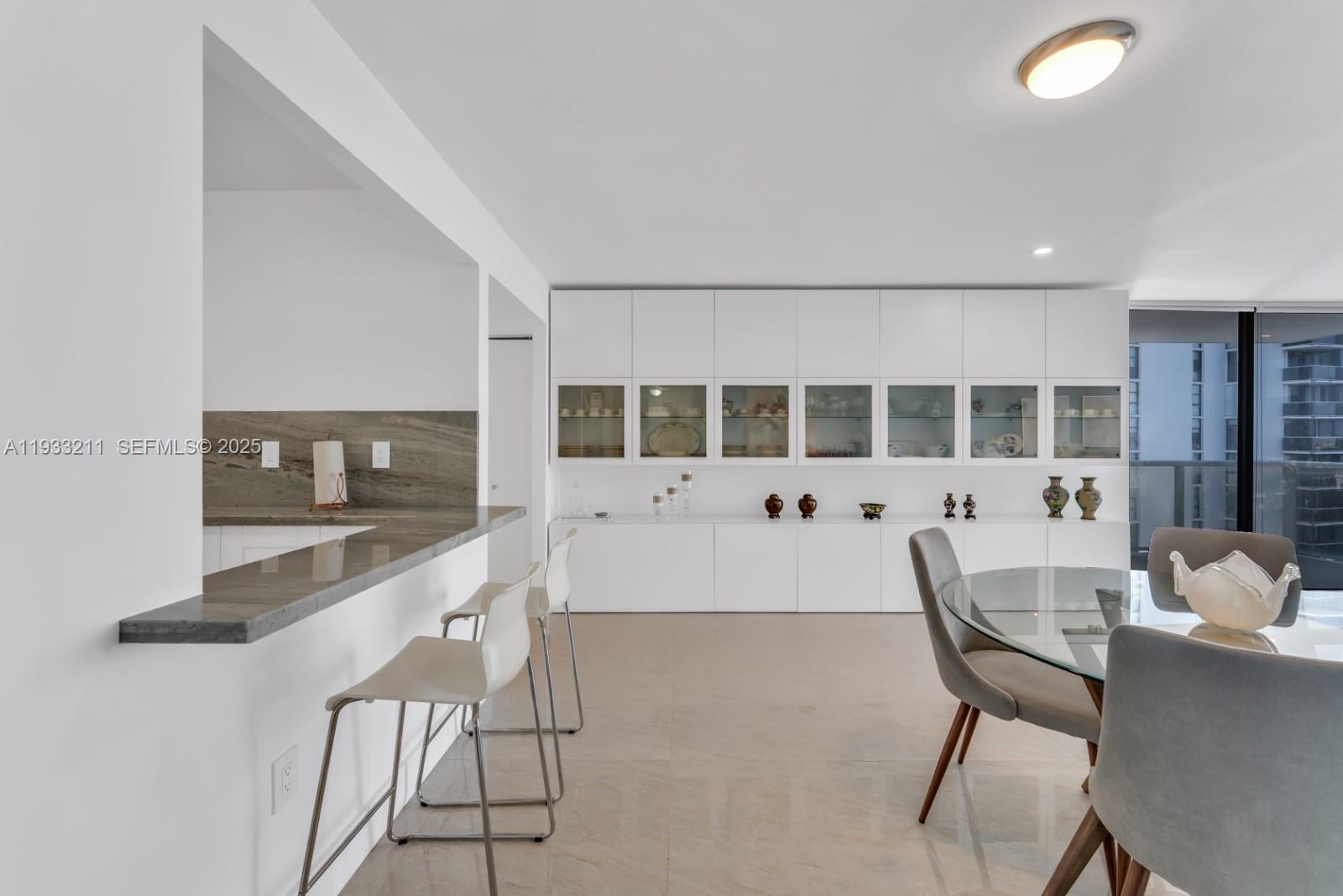 3701 N Country Clb Dr #1408 Aventura, FL 33180