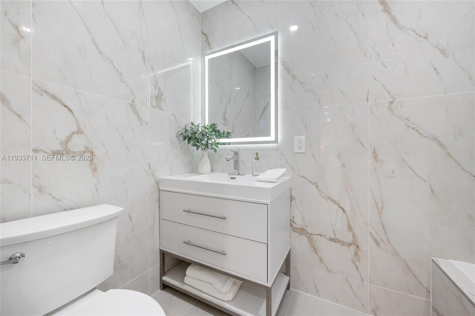 13800 SW 79th Ct Palmetto Bay, FL 33158