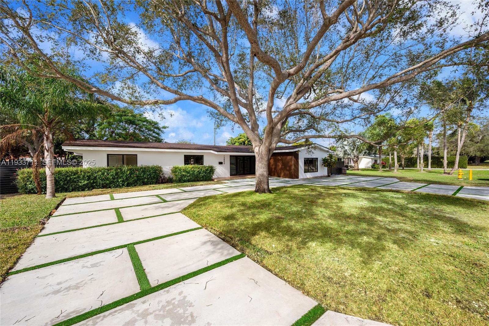 13800 SW 79th Ct Palmetto Bay, FL 33158