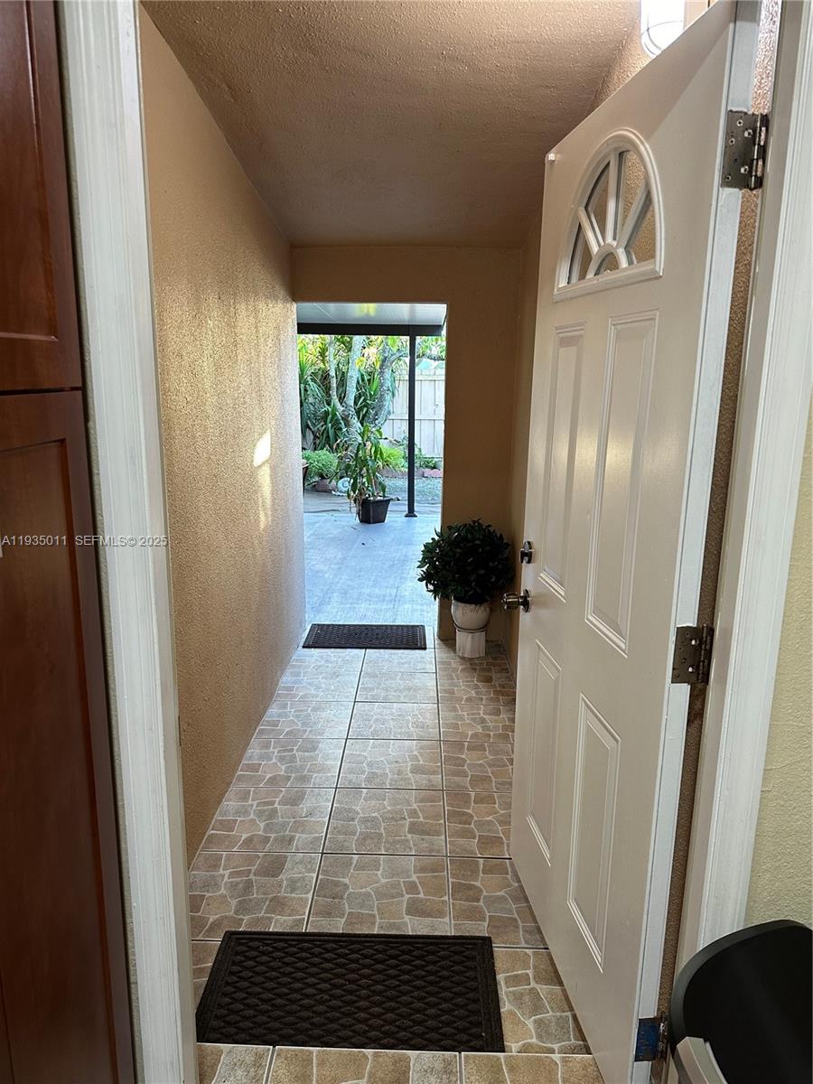 19360 SW 116th Ave Miami, FL 33157