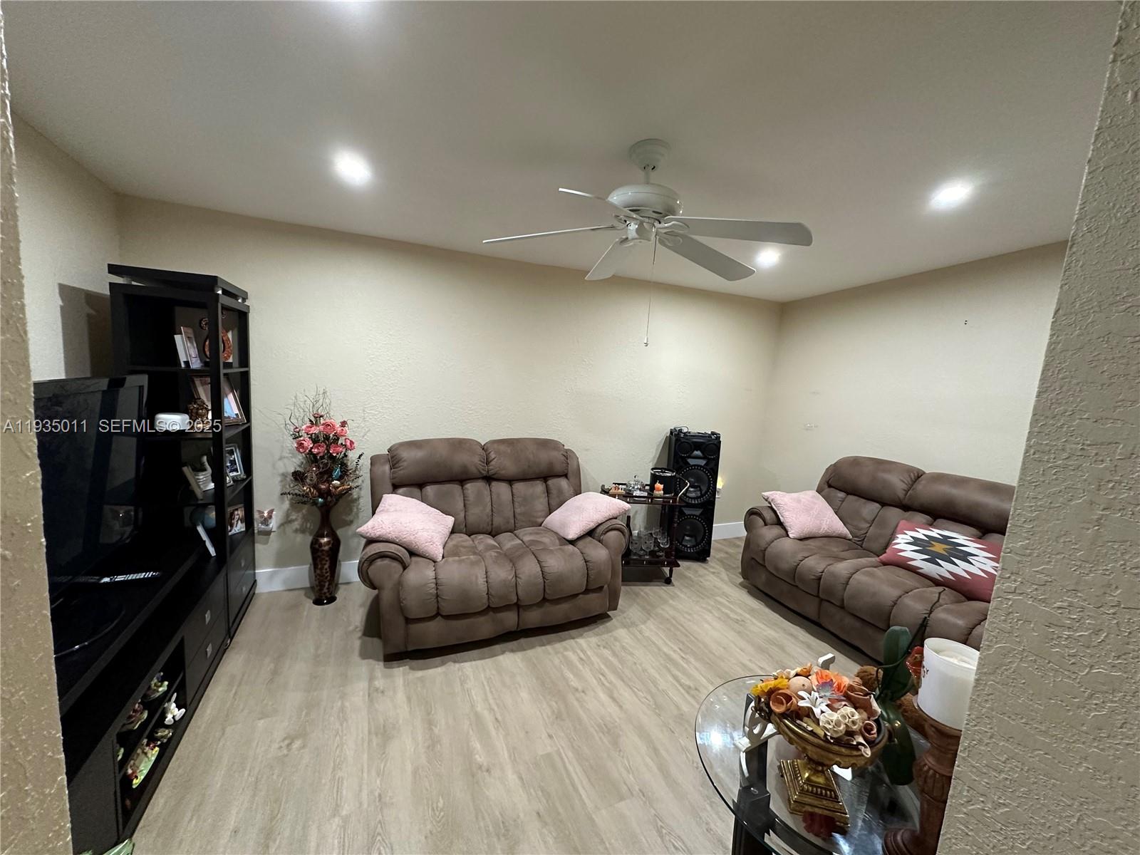 19360 SW 116th Ave Miami, FL 33157