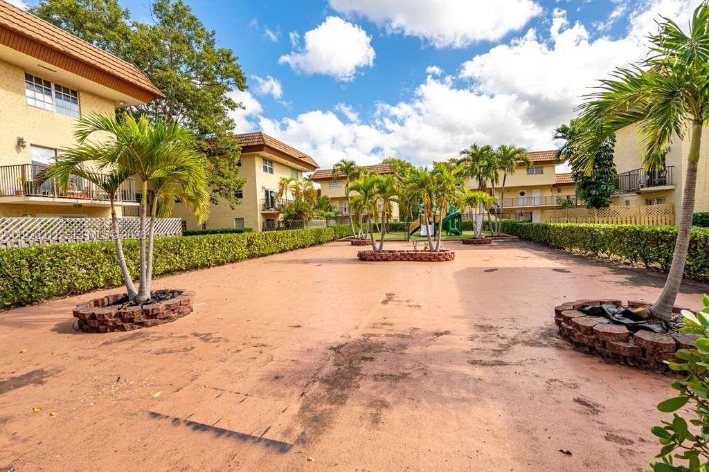 8600 SW 109th Ave #4-114 Miami, FL 33173