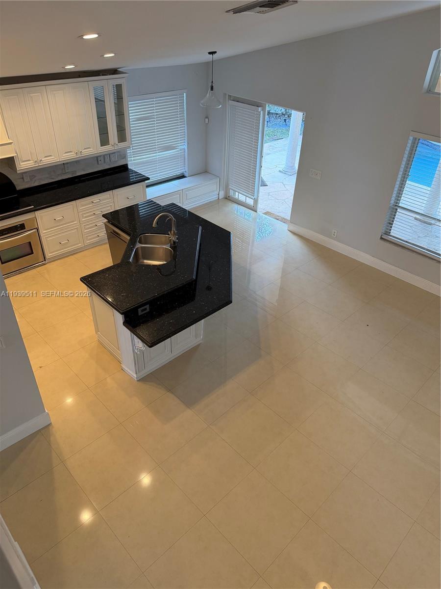 1552 NW 135th Ave Pembroke Pines, FL 33028