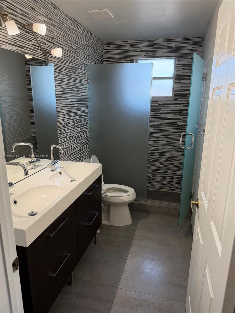 1552 NW 135th Ave Pembroke Pines, FL 33028