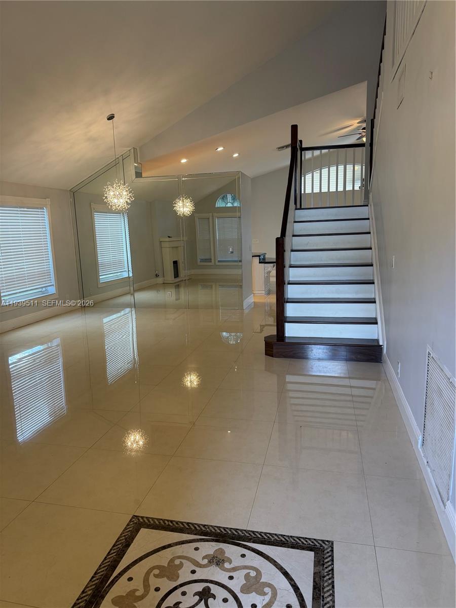 1552 NW 135th Ave Pembroke Pines, FL 33028