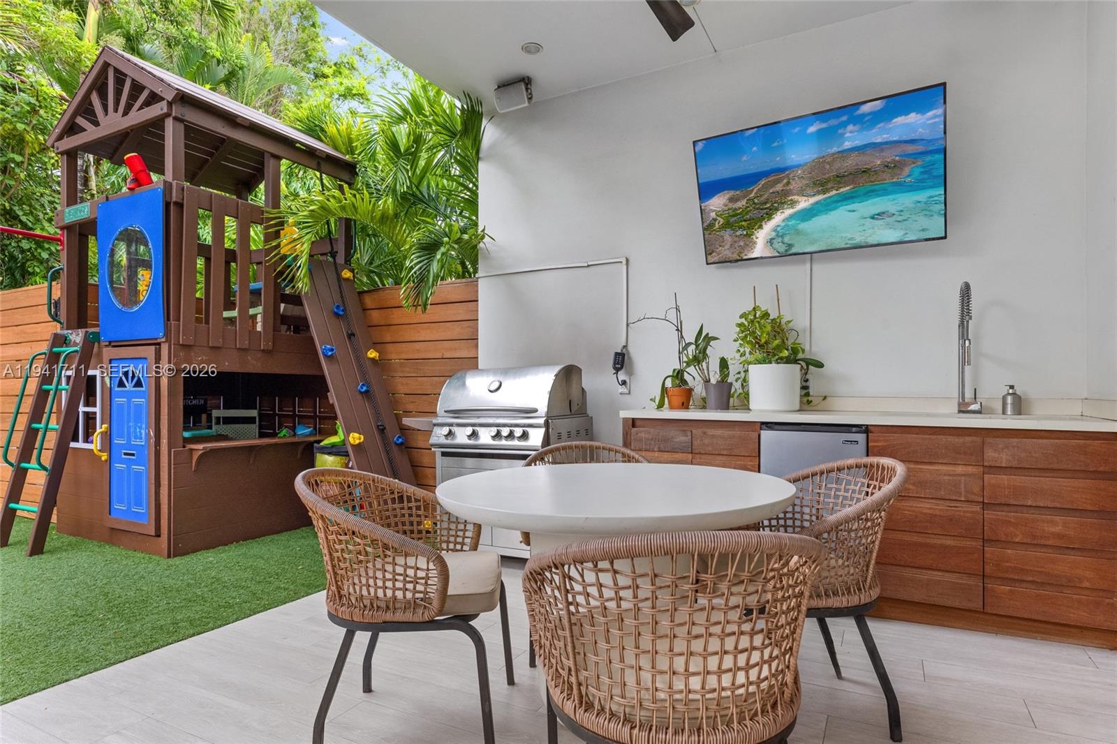 3222 Matilda St #3222 Miami, FL 33133