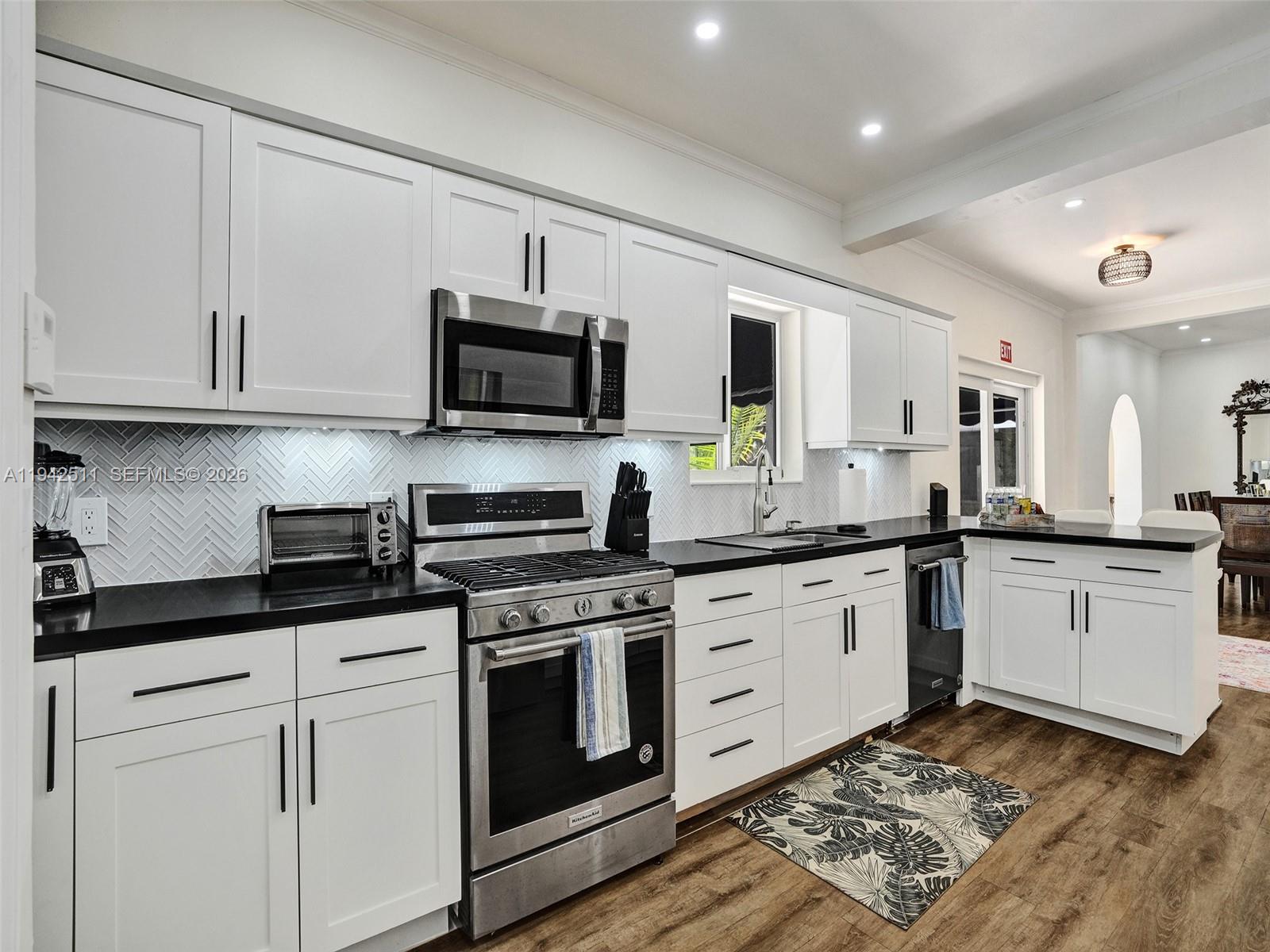 1128 Tyler St Hollywood, FL 33019