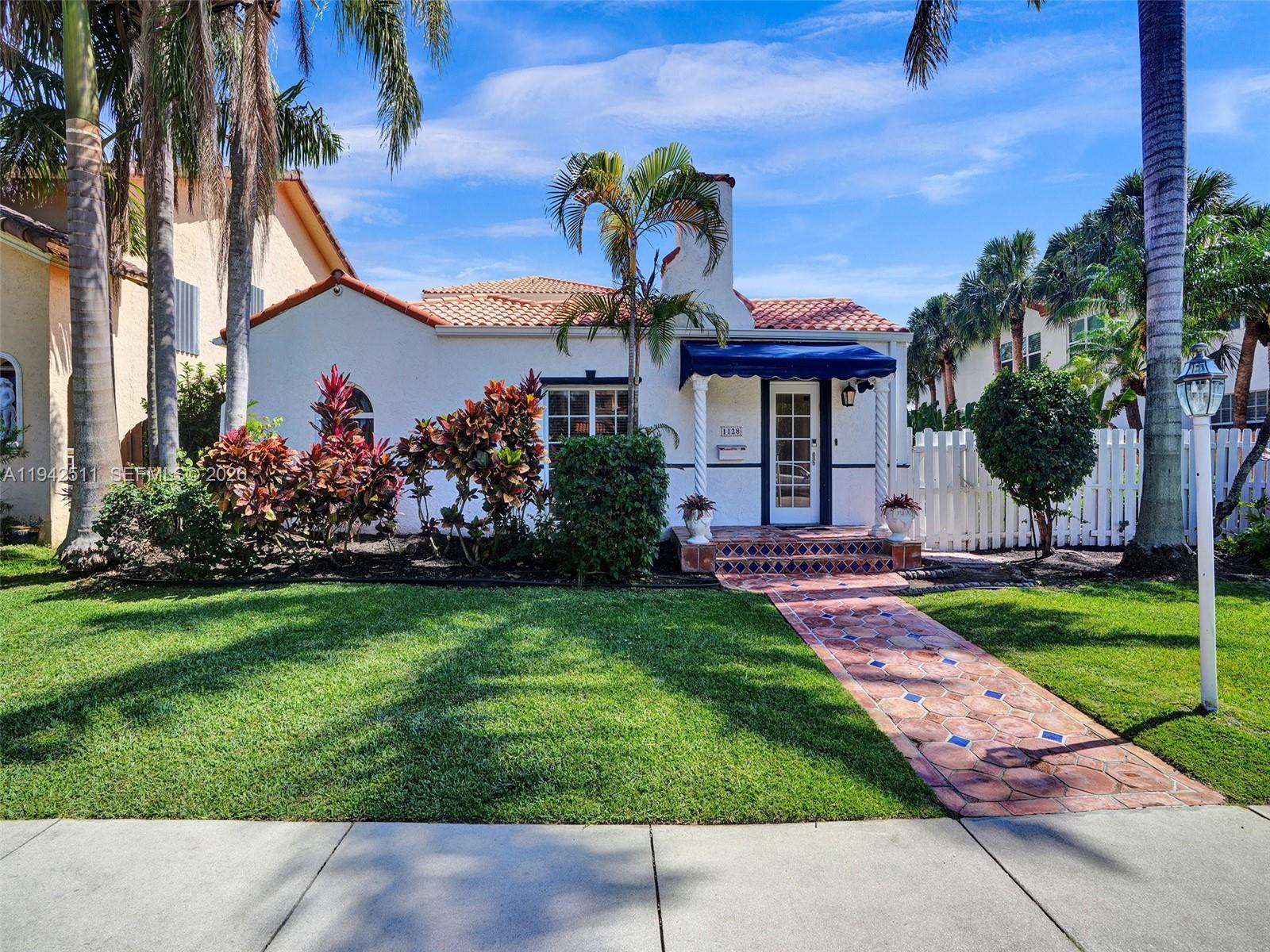 1128 Tyler St Hollywood, FL 33019