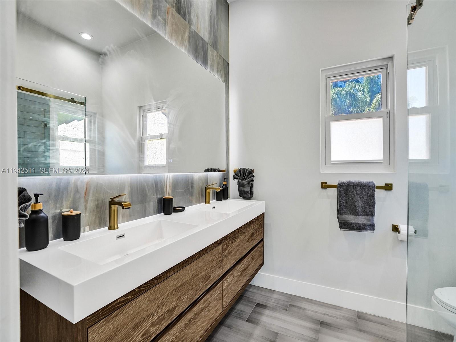 1128 Tyler St Hollywood, FL 33019