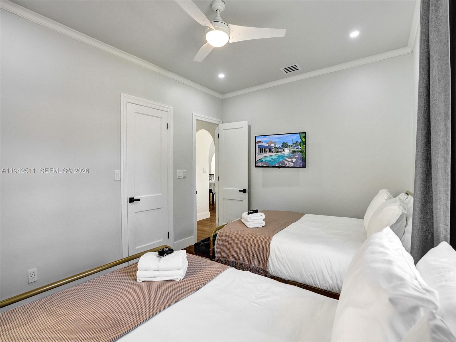 1128 Tyler St Hollywood, FL 33019