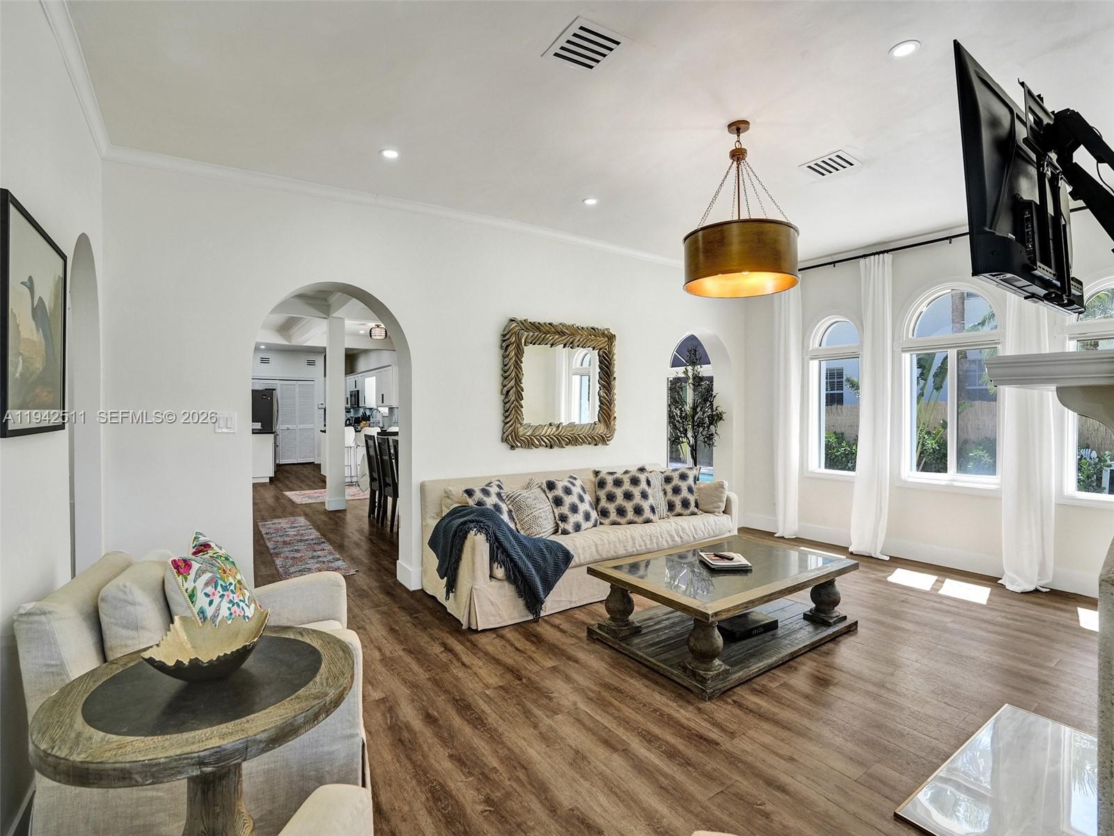 1128 Tyler St Hollywood, FL 33019