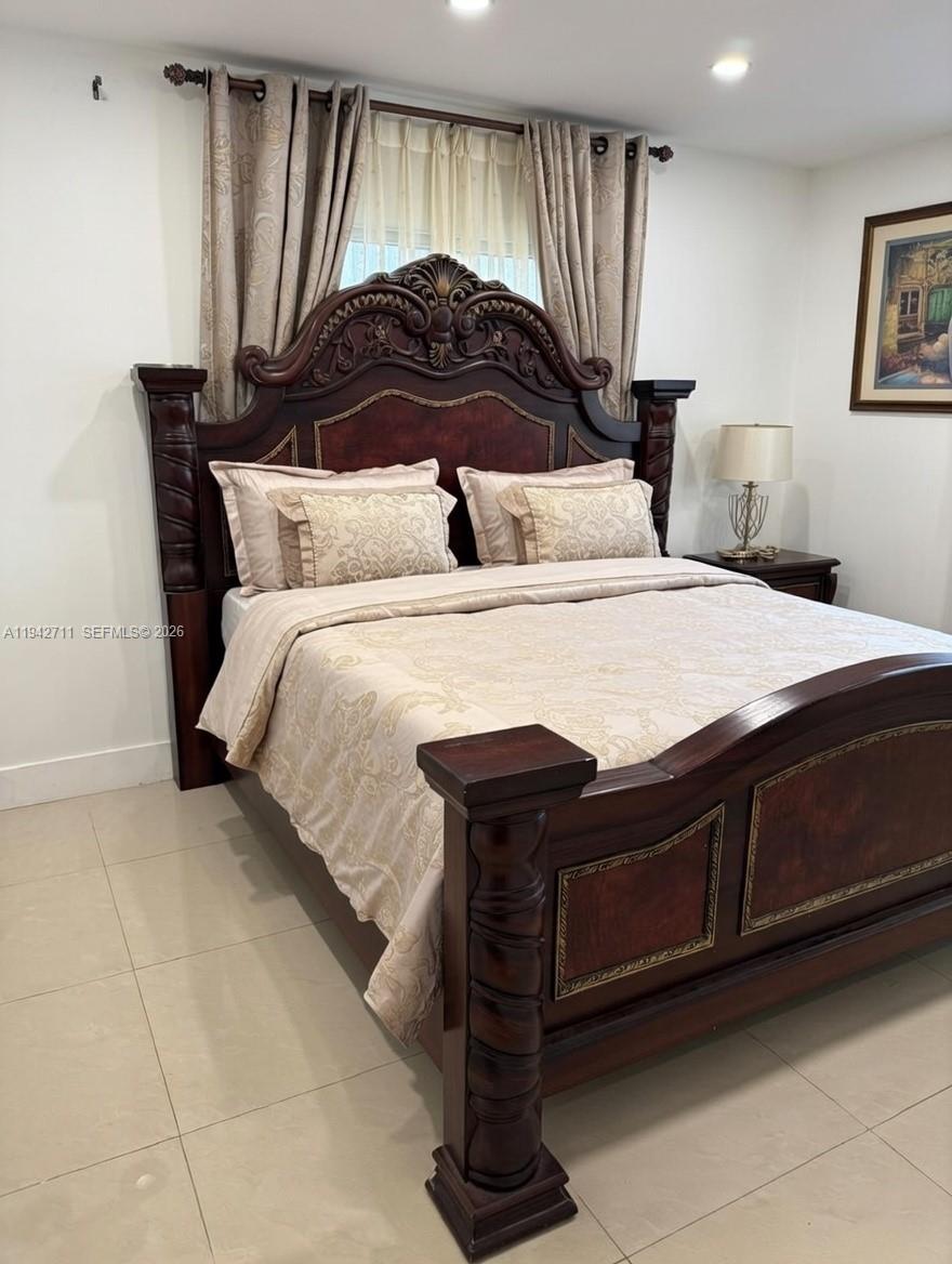 2118 NW 86th St Miami, FL 33147