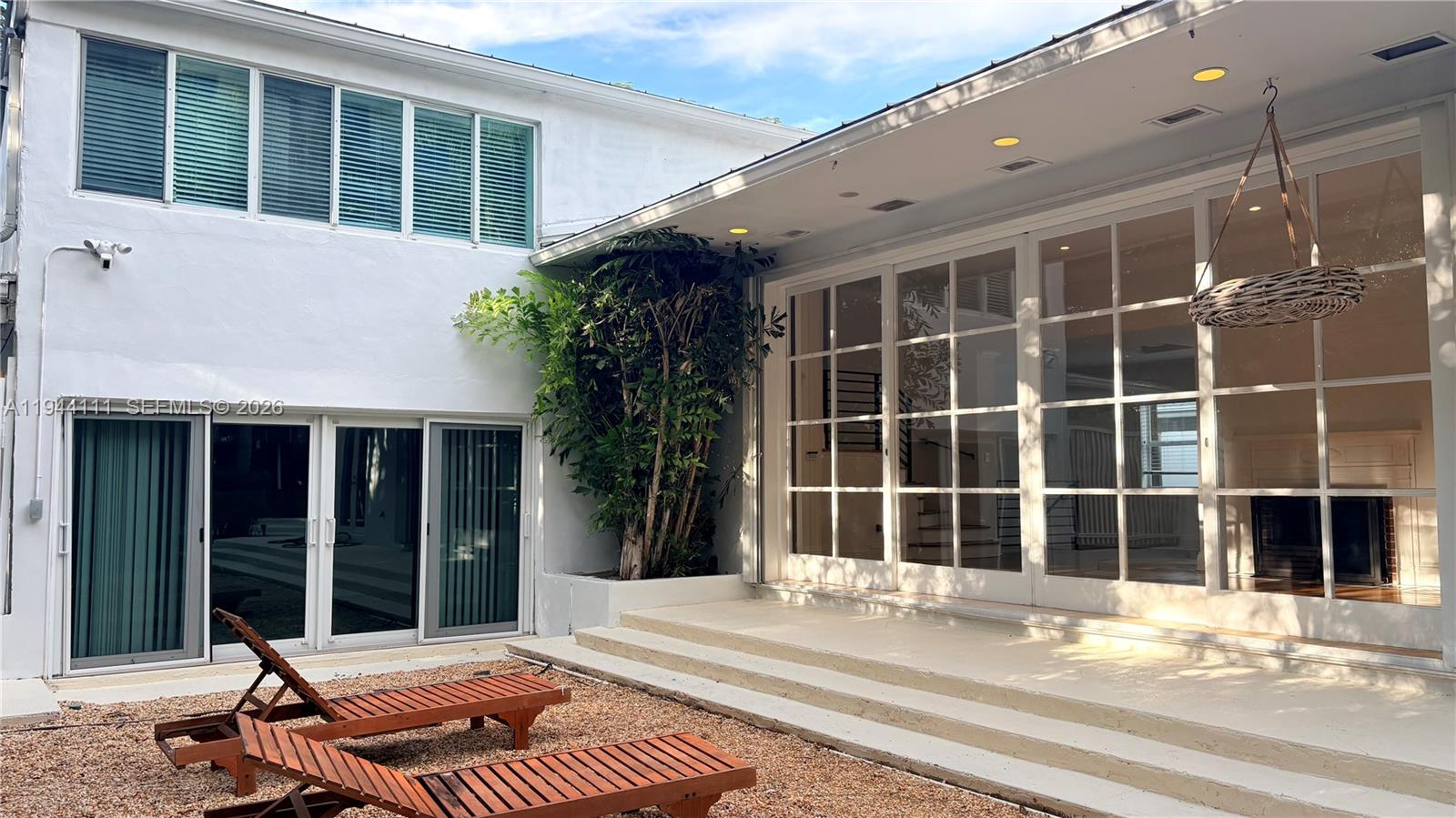 2301 S Miami Ave Miami, FL 33129