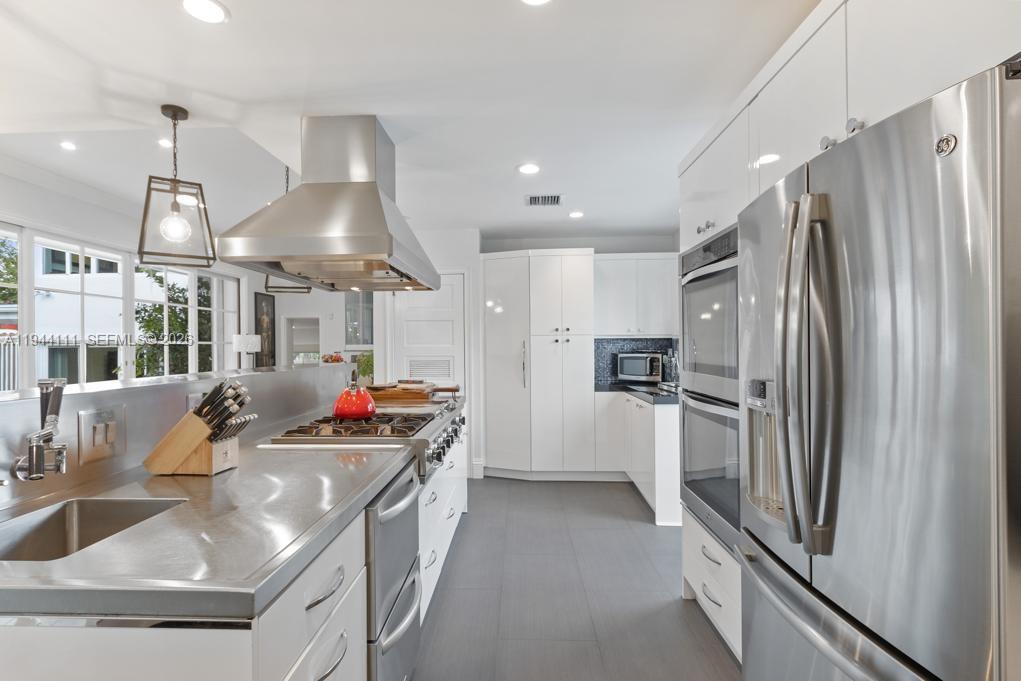 2301 S Miami Ave Miami, FL 33129