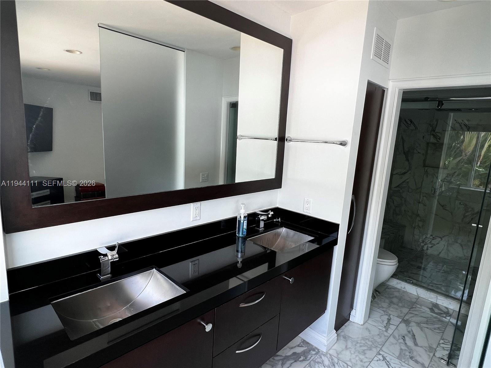 2301 S Miami Ave Miami, FL 33129