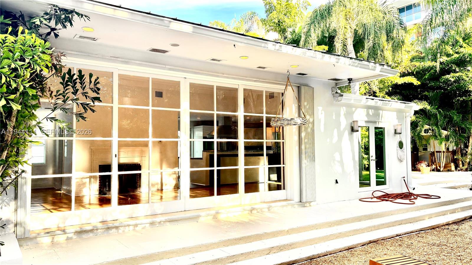 2301 S Miami Ave Miami, FL 33129