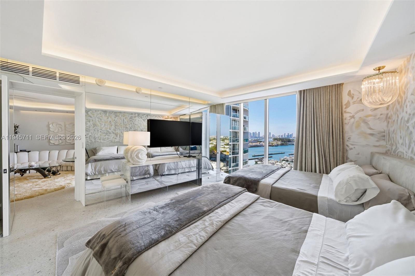 1000 S Pointe Dr #1606 Miami Beach, FL 33139