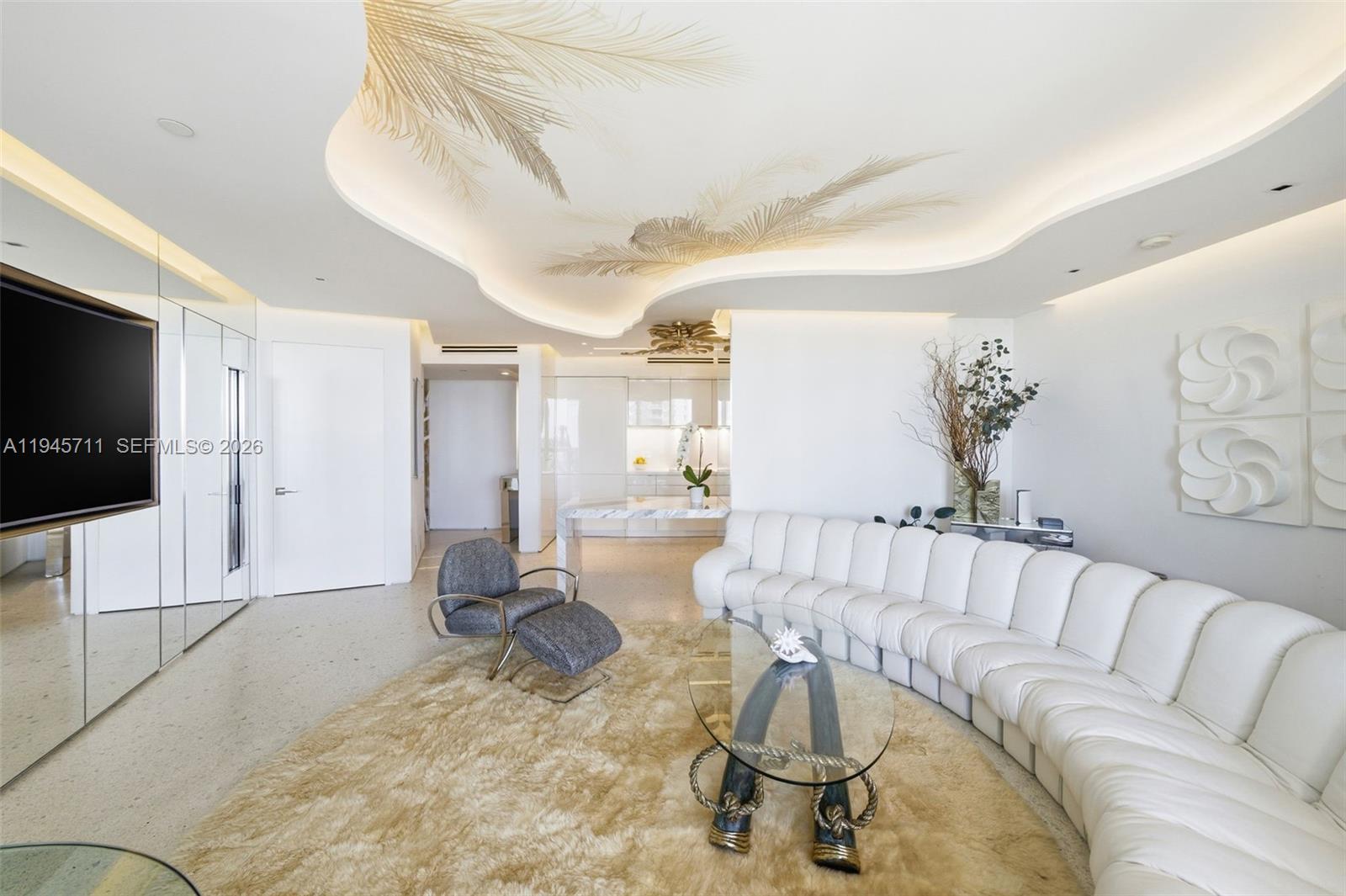 1000 S Pointe Dr #1606 Miami Beach, FL 33139