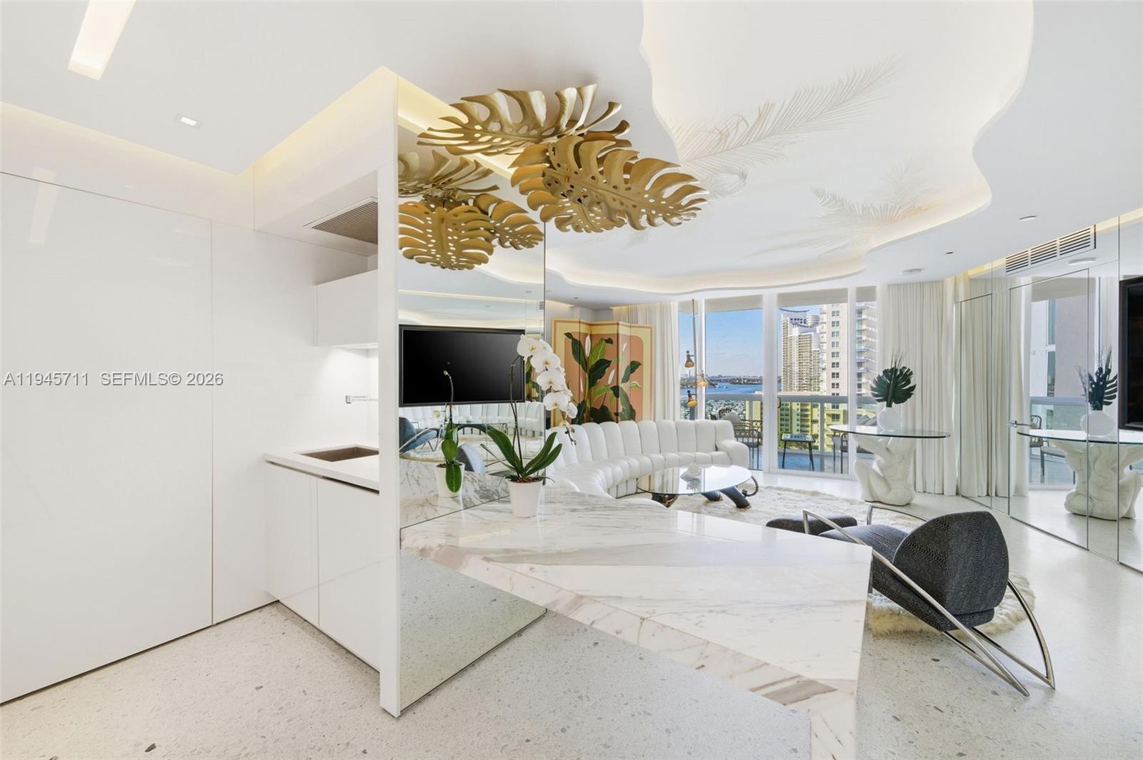 1000 S Pointe Dr #1606 Miami Beach, FL 33139