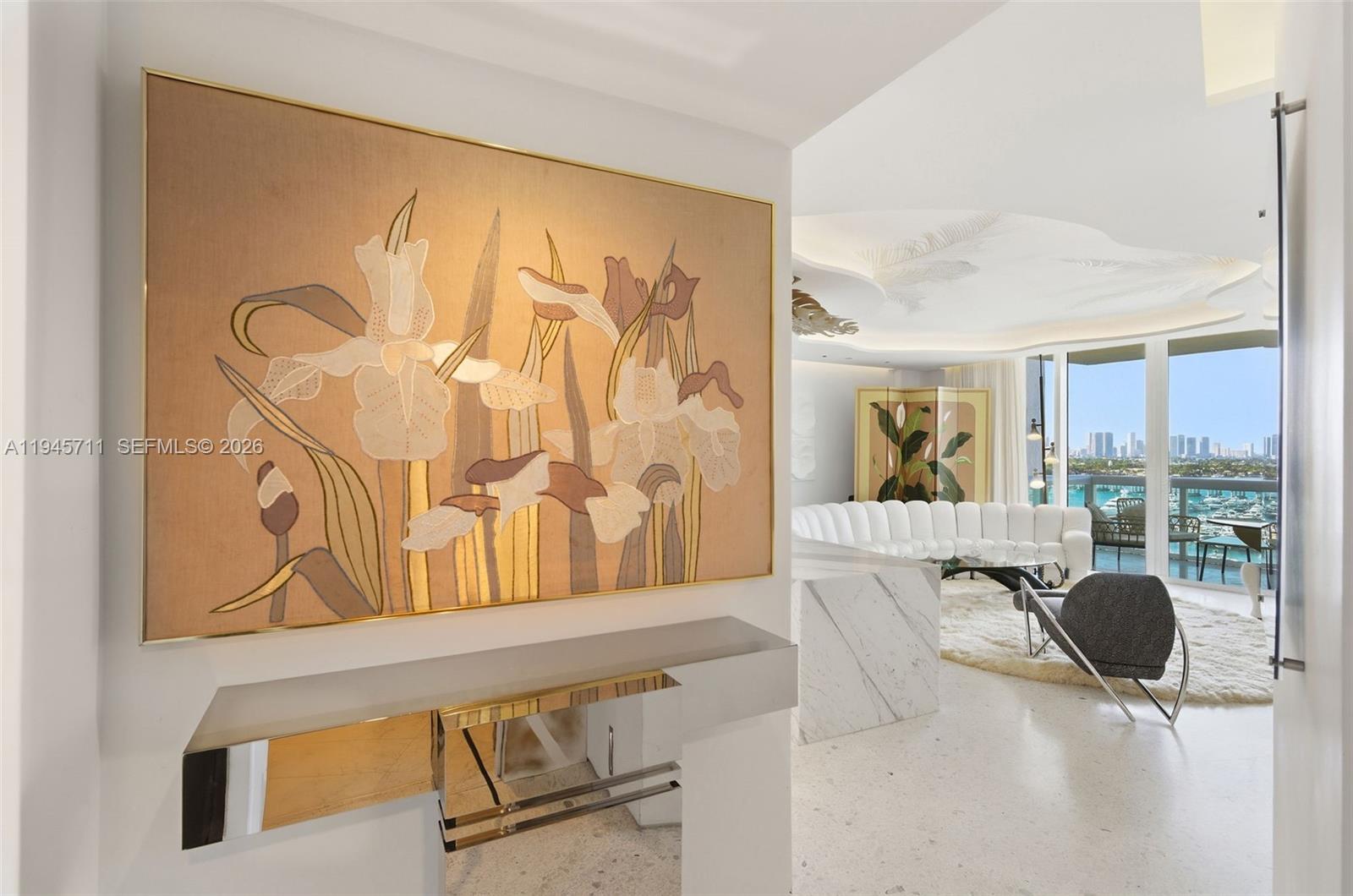 1000 S Pointe Dr #1606 Miami Beach, FL 33139