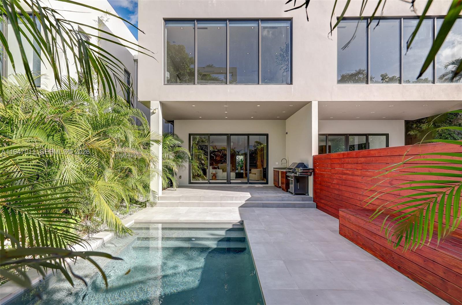 2980 Coconut Ave Miami, FL 33133