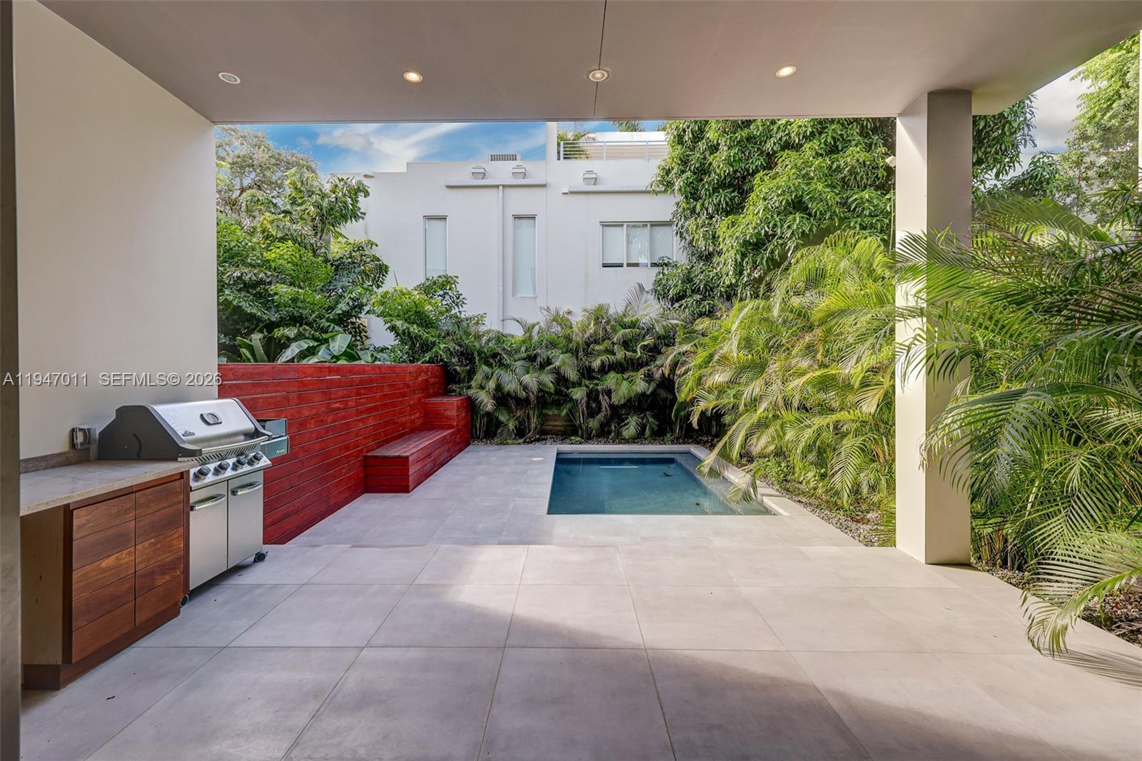 2980 Coconut Ave Miami, FL 33133