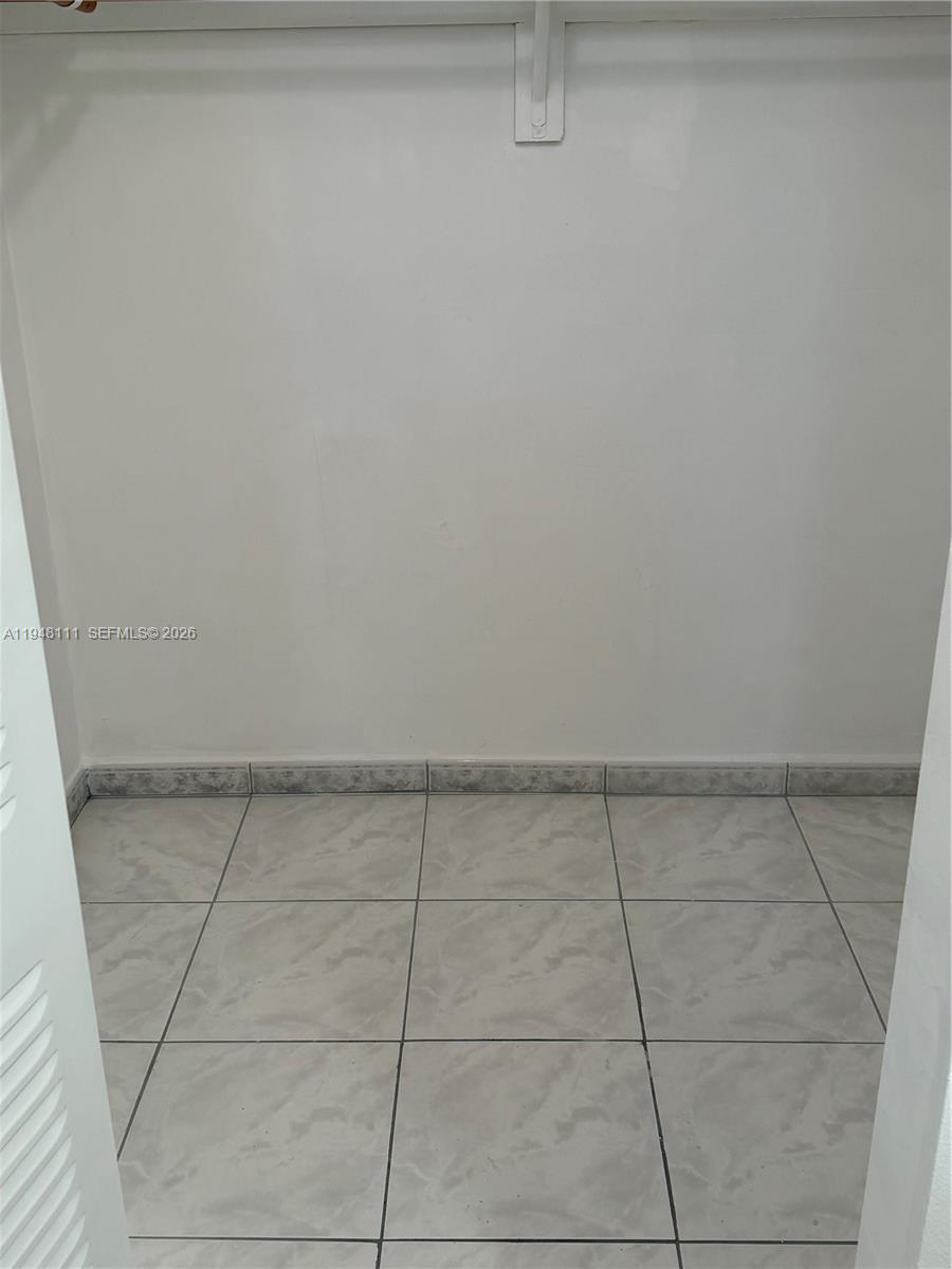 7150 N Indian Crk Dr #505 Miami Beach, FL 33141