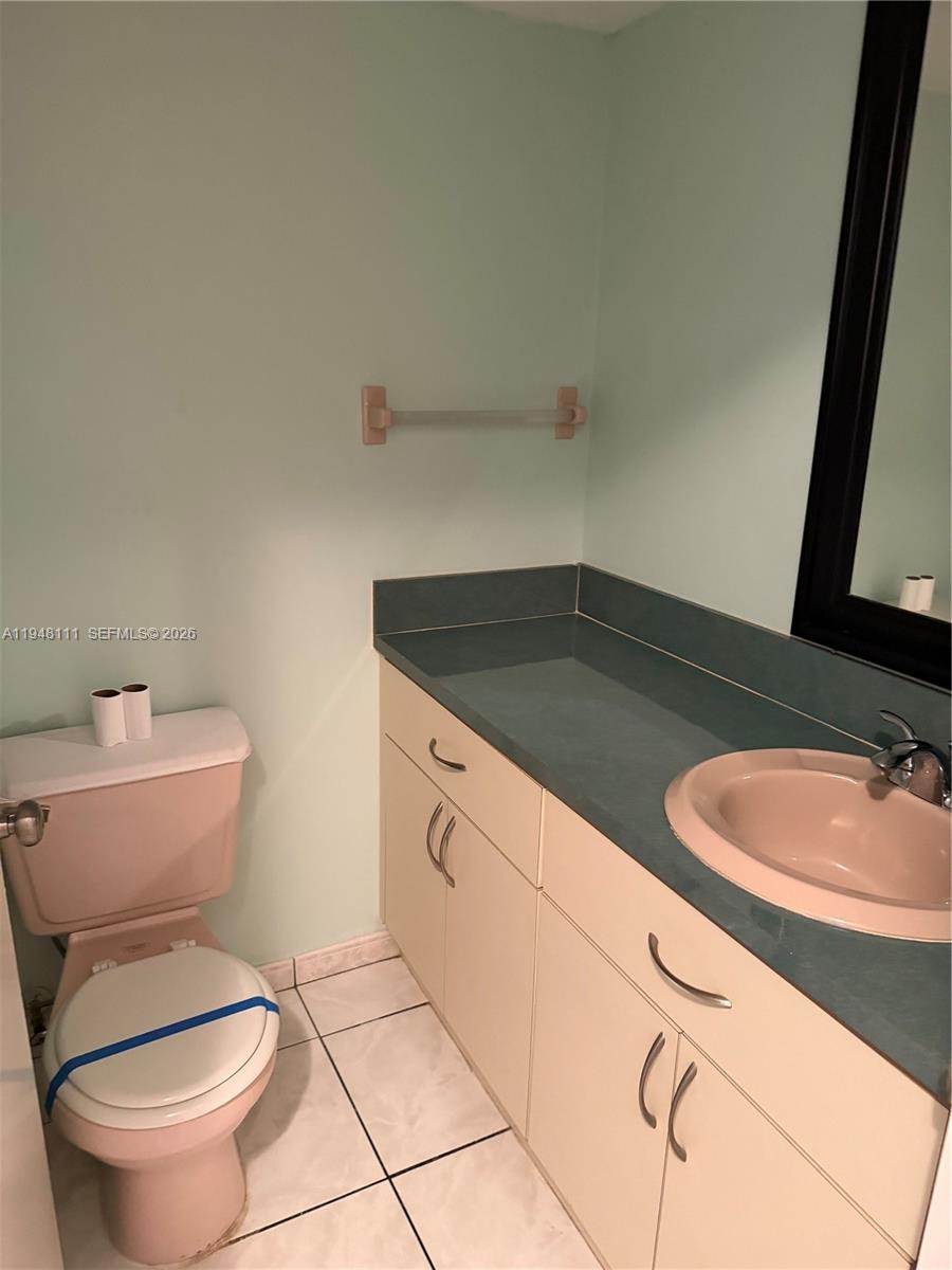 7150 N Indian Crk Dr #505 Miami Beach, FL 33141