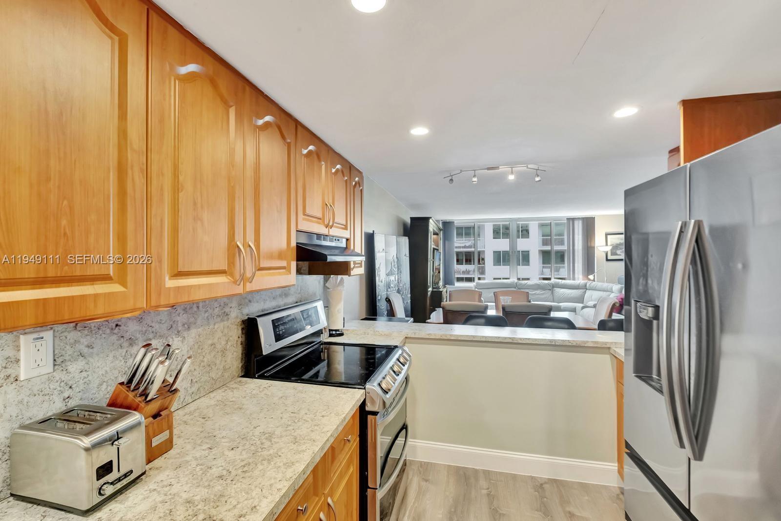 5401 Collins Ave #340 Miami Beach, FL 33140