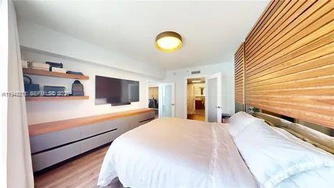 image Opera Tower Condo19