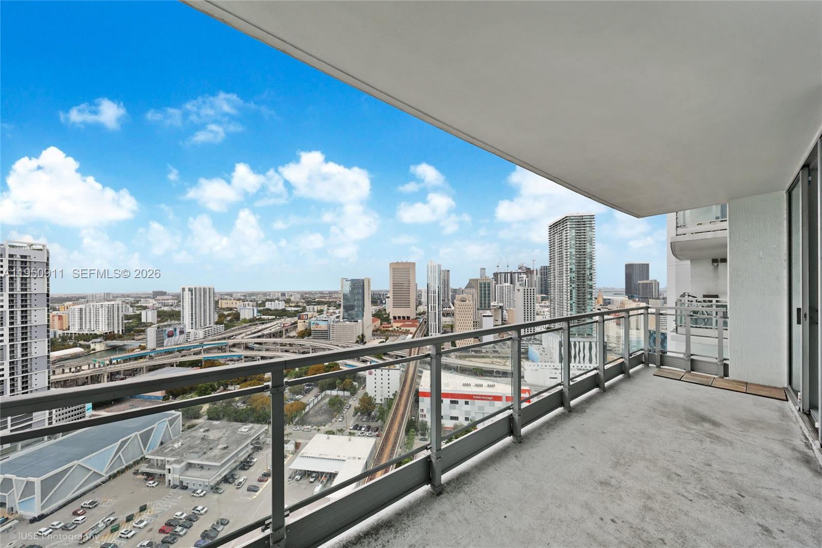 90 SW 3rd St #3109 Miami, FL 33130