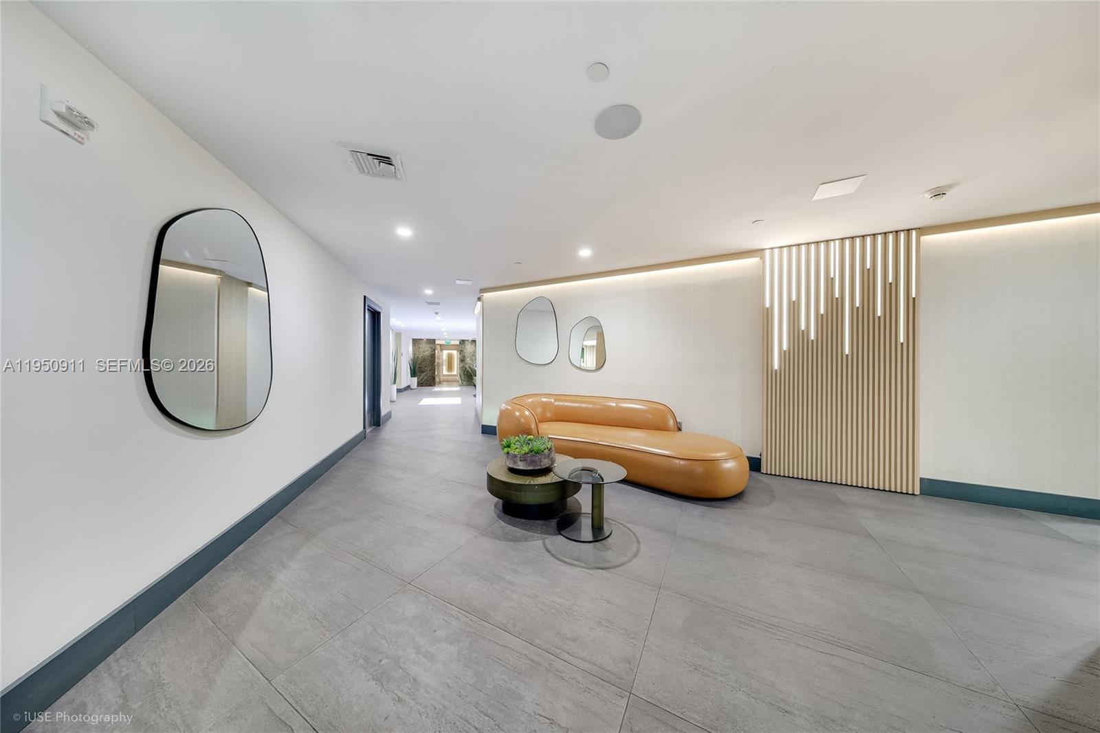 90 SW 3rd St #3109 Miami, FL 33130