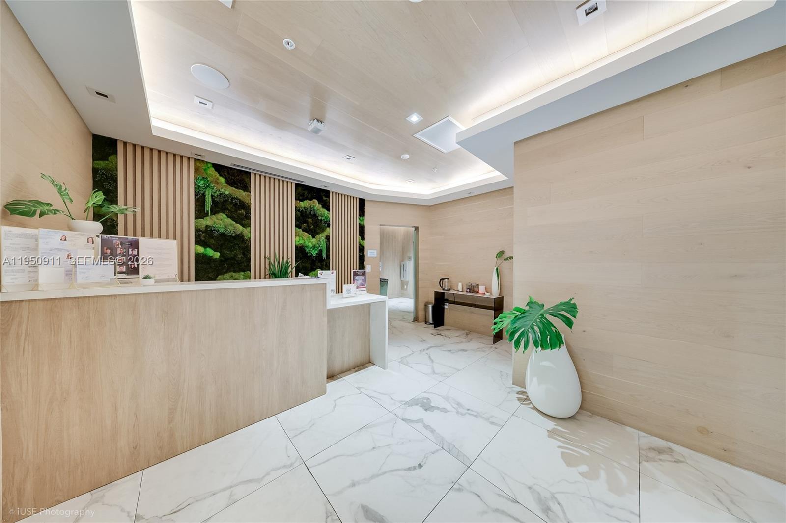 90 SW 3rd St #3109 Miami, FL 33130