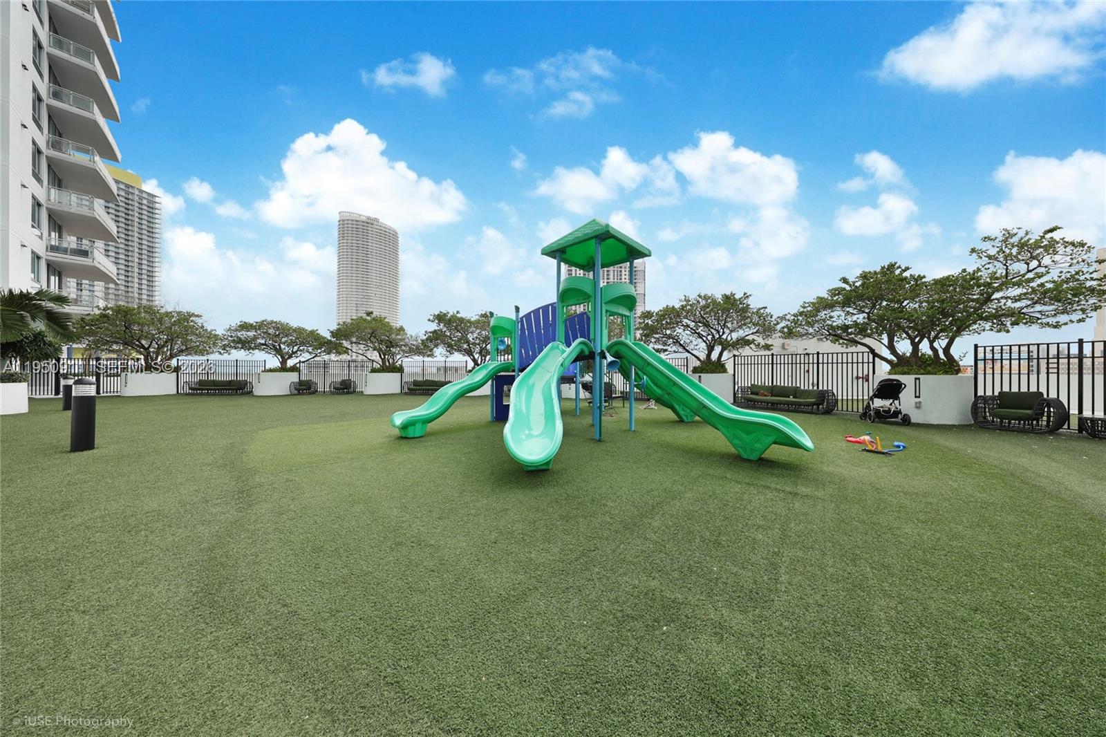 90 SW 3rd St #3109 Miami, FL 33130