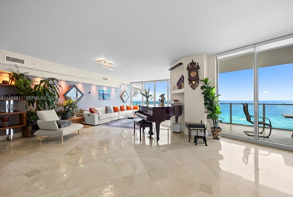 3101 S Ocean Dr #3003 Hollywood, FL 33019