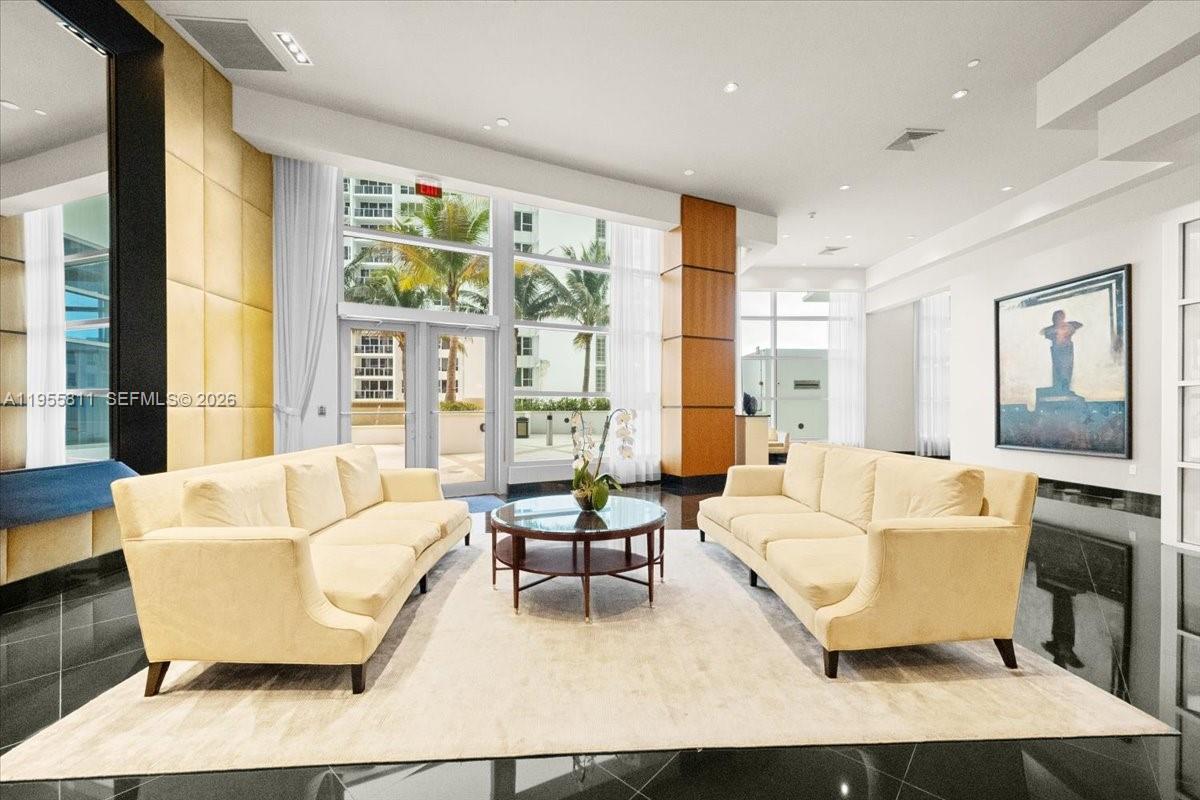 3101 S Ocean Dr #3003 Hollywood, FL 33019