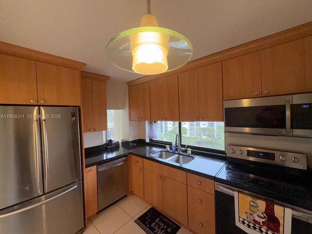 16919 N Bay Rd #507 Sunny Isles Beach, FL 33160