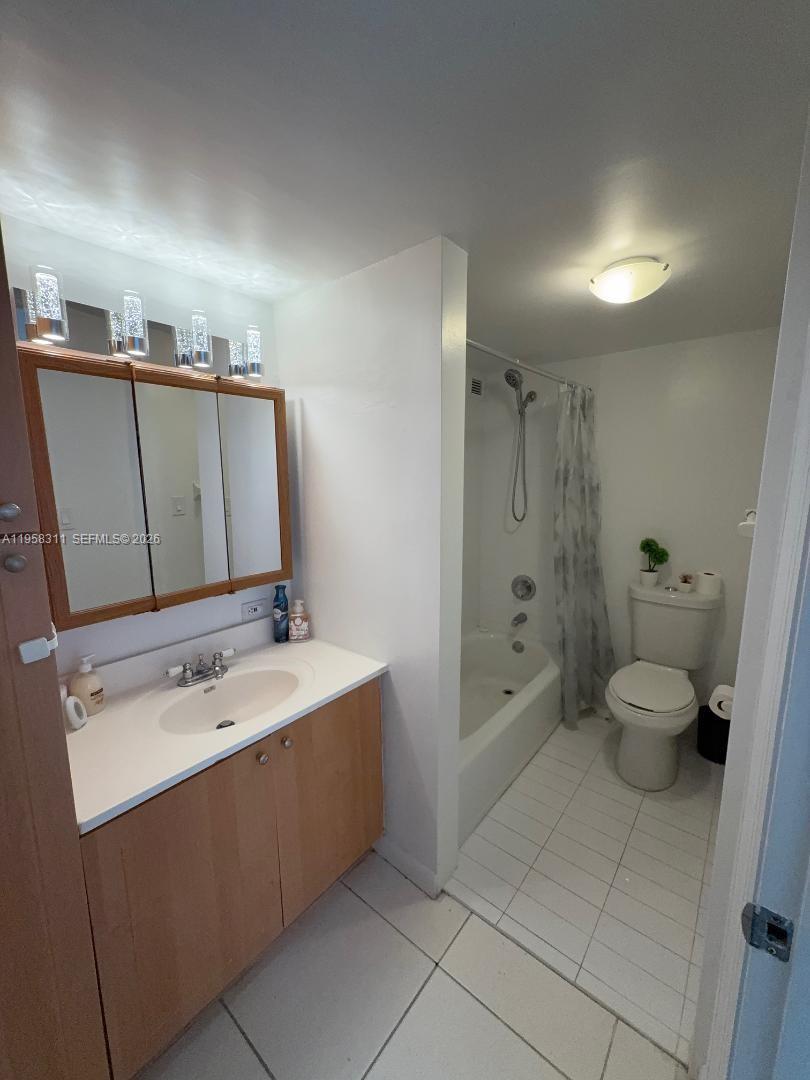 16919 N Bay Rd #507 Sunny Isles Beach, FL 33160