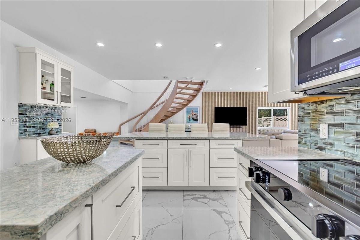 1700 Cleveland Rd Miami Beach, FL 33141