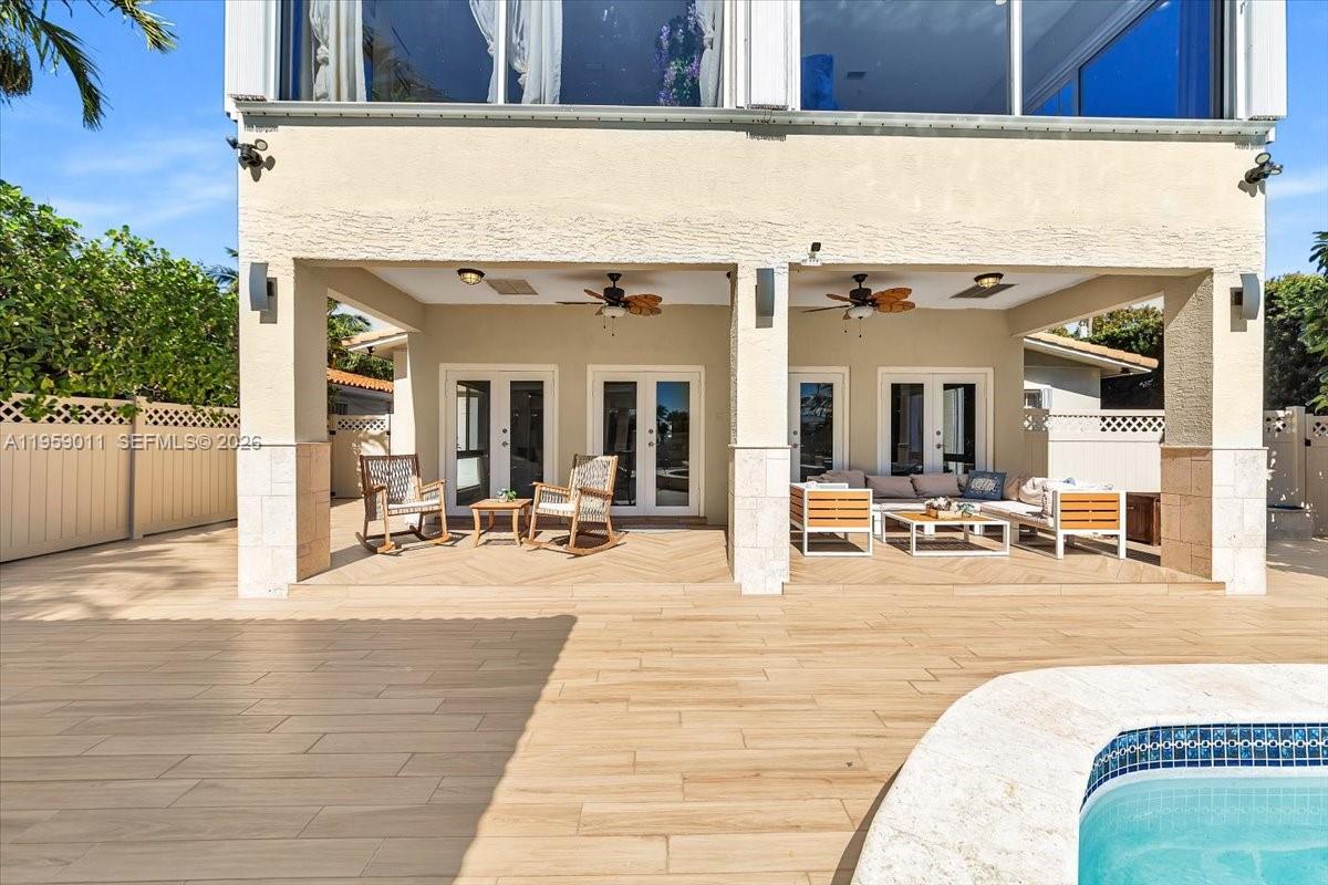 1700 Cleveland Rd Miami Beach, FL 33141